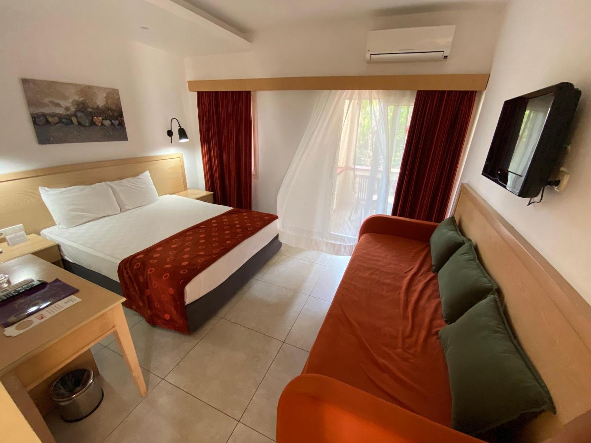 Queen'S Park Goynuk Hotel Kemer Quarto foto